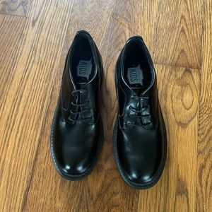 Boys Florsheim Black Leather Dress Shoes in great condition!
